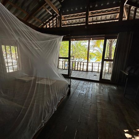 Auberge de jeunesse Rafikis à Koh Rong Extérieur photo