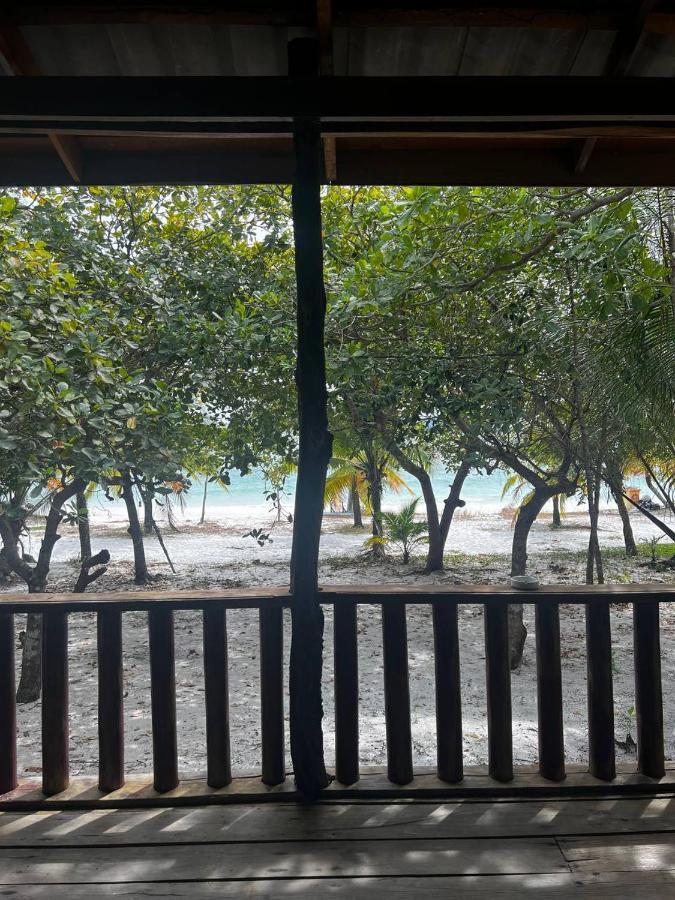 Auberge de jeunesse Rafikis à Koh Rong Extérieur photo
