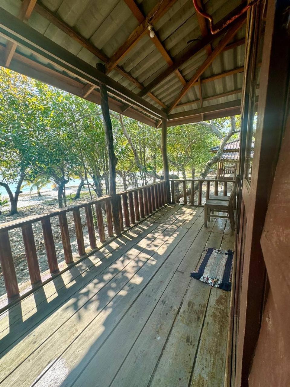 Auberge de jeunesse Rafikis à Koh Rong Extérieur photo